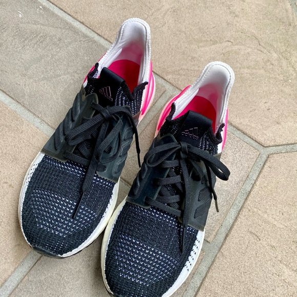 Adidas Running Shoes- Size 8 women / 6.5 men - Picture 7 of 8